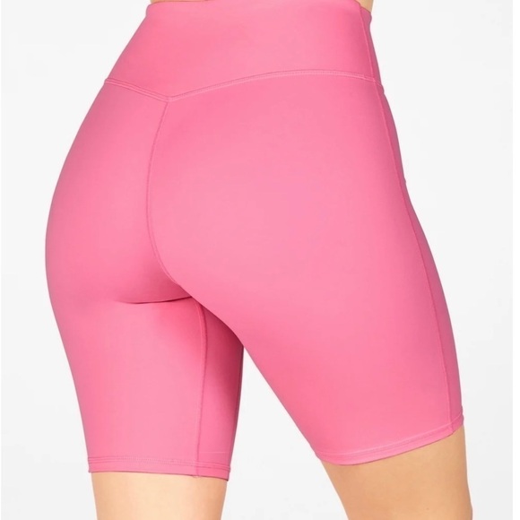 NEW! Fabletics Anywhere High Waisted short 9 inches nwt pink small - Picture 3 of 12